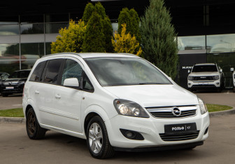 Подержанный автомобиль Opel Zafira Compactvan 2013 года (2 фото)