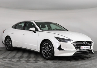 Подержанный автомобиль Hyundai Sonata 2020 года (3 фото)