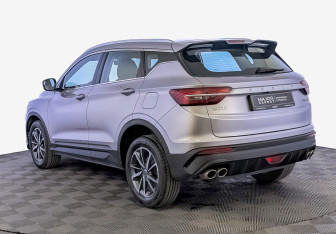 Подержанный автомобиль Geely Coolray 2022 года (7 фото)