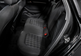 Подержанный автомобиль Audi A3 Hatchback 2014 года (10 фото)