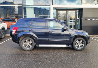 Подержанный автомобиль Suzuki Grand Vitara 2011 года (4 фото)