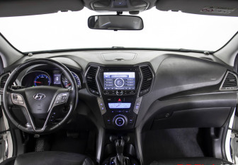 Подержанный автомобиль Hyundai Santa Fe 2014 года (13 фото)