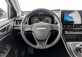 Подержанный автомобиль Haval M6 2024 года (21 фото)