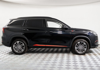 Подержанный автомобиль Changan CS75PLUS 2023 года (4 фото)