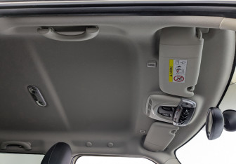 Подержанный автомобиль MINI Hatch 2019 года (24 фото)