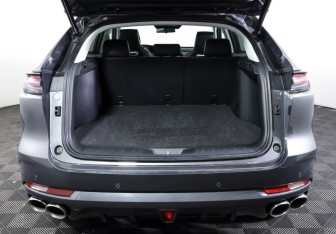 Подержанный автомобиль Changan UNI-K 2022 года (10 фото)