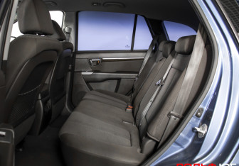 Подержанный автомобиль Hyundai Santa Fe 2012 года (10 фото)