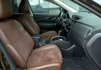 Подержанный автомобиль Nissan X-Trail 2021 года (25 фото)