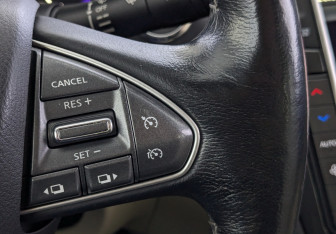 Подержанный автомобиль Infiniti Q50 2014 года (28 фото)