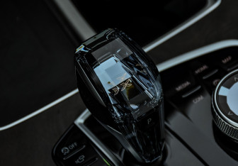 Подержанный автомобиль BMW X5 2023 года (22 фото)