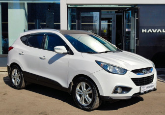 Подержанный автомобиль Hyundai ix35 2012 года (3 фото)