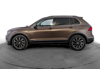Подержанный автомобиль Volkswagen Tiguan 2018 года (8 фото)