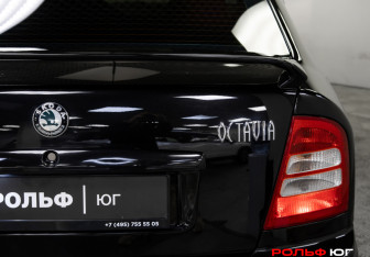 Подержанный автомобиль Skoda Octavia Liftback 2007 года (20 фото)