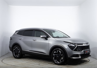 Подержанный автомобиль Kia Sportage 2023 года (3 фото)