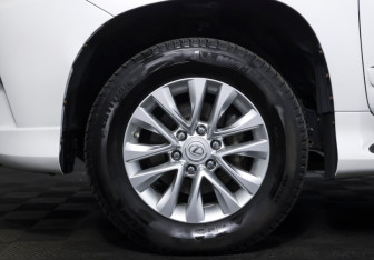Подержанный автомобиль Lexus GX 2015 года (21 фото)