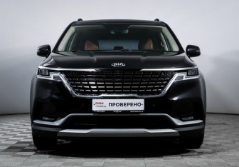 Подержанный автомобиль Kia Carnival 2021 года (2 фото)