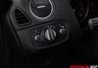 Подержанный автомобиль Ford Galaxy 2011 года (15 фото)