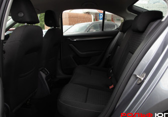 Подержанный автомобиль Skoda Octavia Liftback 2017 года (8 фото)