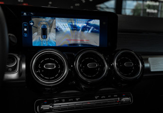 Новый Mercedes-Benz GLB 2025 (16 фото)