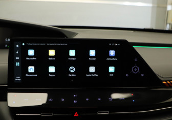 Подержанный автомобиль Changan UNI-K 2023 года (17 фото)