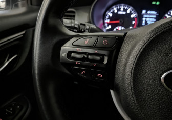 Подержанный автомобиль Kia Rio Hatchback 2020 года (26 фото)