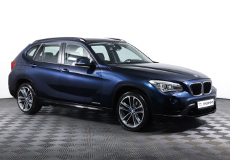 Подержанный автомобиль BMW X1 2012 года (3 фото)