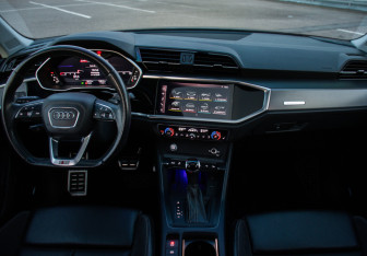 Подержанный автомобиль Audi Q3 Sportback 2020 года (11 фото)