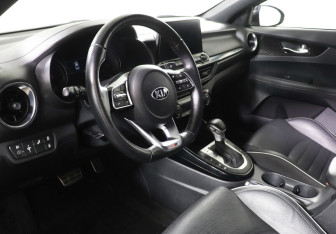 Подержанный автомобиль Kia Cerato Sedan 2020 года (7 фото)