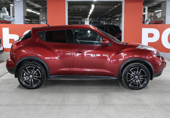 Подержанный автомобиль Nissan Juke 2012 года (4 фото)