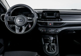 Подержанный автомобиль Kia Cerato Sedan 2021 года (10 фото)