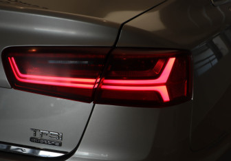 Подержанный автомобиль Audi A6 Sedan 2015 года (28 фото)