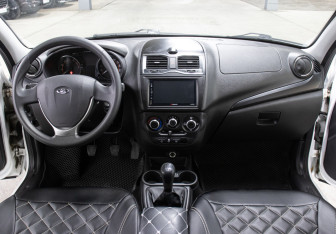 Подержанный автомобиль LADA (ВАЗ) Granta Liftback 2021 года (14 фото)