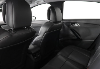 Подержанный автомобиль Peugeot 508 Sedan 2014 года (12 фото)