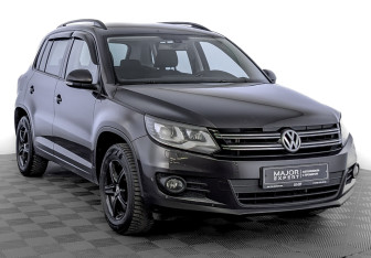 Подержанный автомобиль Volkswagen Tiguan 2015 года (3 фото)