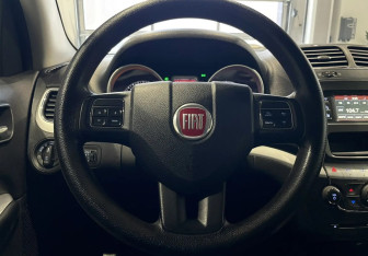 Подержанный автомобиль Fiat Freemont 2013 года (13 фото)