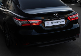 Подержанный автомобиль Toyota Camry Sedan 2021 года (24 фото)