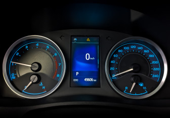 Подержанный автомобиль Toyota Corolla Sedan 2018 года (13 фото)