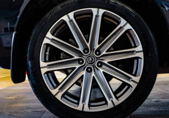 Подержанный автомобиль Changan UNI-K 2023 года (19 фото)