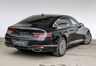 Подержанный автомобиль Genesis G80 2021 года (5 фото)