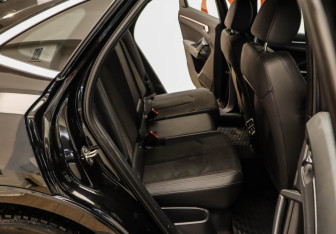 Подержанный автомобиль Audi Q3 Sportback 2021 года (15 фото)