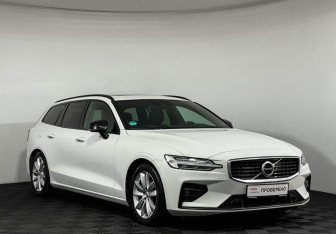 Подержанный автомобиль Volvo V60 2018 года (3 фото)