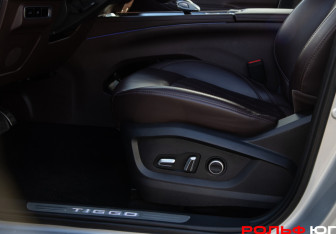Подержанный автомобиль Chery Tiggo 8 Pro Max 2023 года (27 фото)