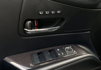 Подержанный автомобиль Lexus RX 2012 года (13 фото)