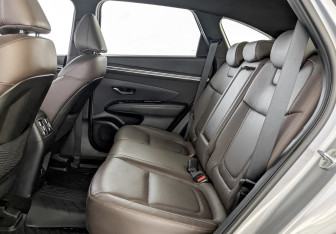 Подержанный автомобиль Hyundai Tucson 2022 года (12 фото)