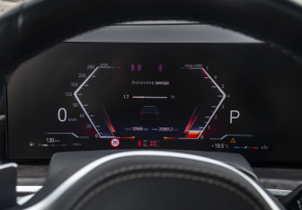 Подержанный автомобиль BMW X7 2022 года (13 фото)
