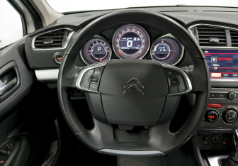 Подержанный автомобиль Citroen C4 Sedan 2021 года (24 фото)