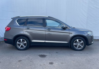 Подержанный автомобиль Haval H6 2015 года (7 фото)
