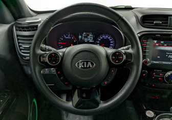 Подержанный автомобиль Kia Soul 2015 года (25 фото)