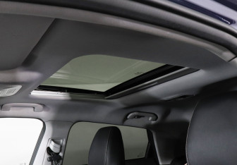 Подержанный автомобиль Omoda C5 2024 года (13 фото)