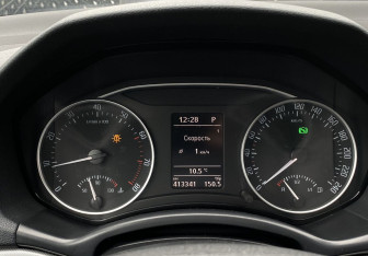 Подержанный автомобиль Skoda Octavia Liftback 2013 года (21 фото)